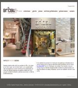 www.papelespintadosaribau.com - Ofrece información sobre sus productos y servicios relacionados con el papel pintado la moqueta y textil